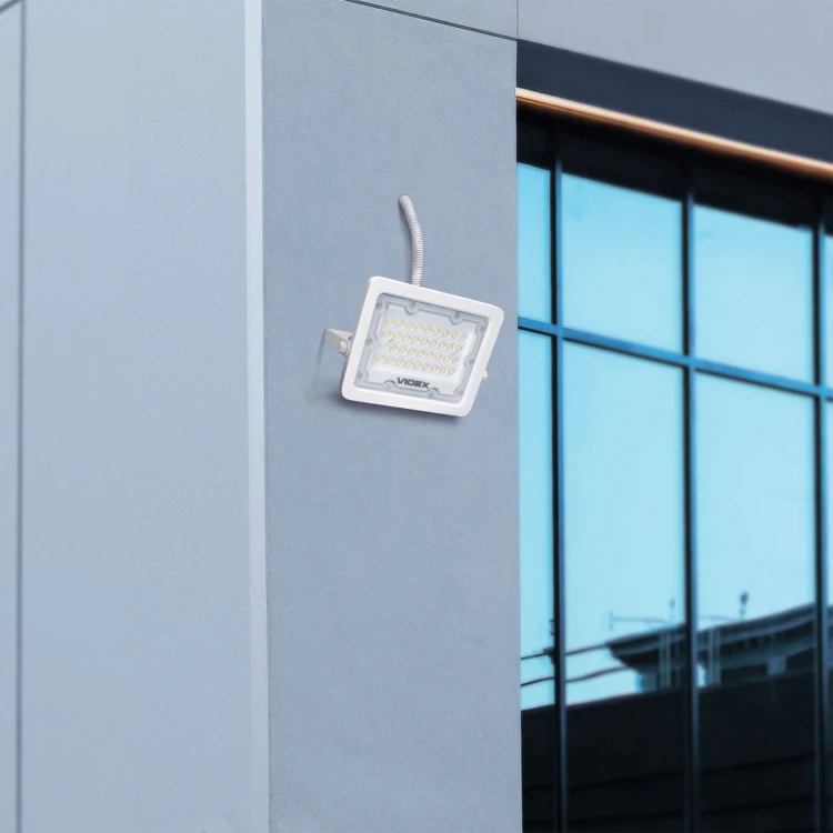 vle-f2e-305w-62.1800x1800w.jpg